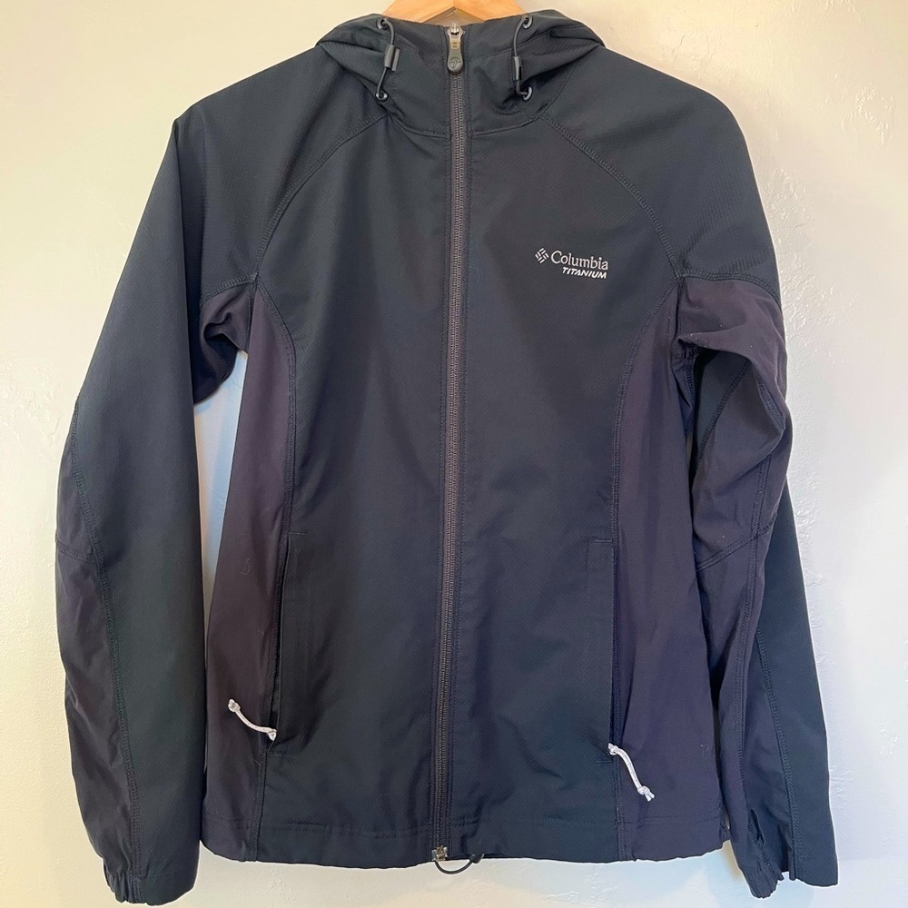 Columbia Black Hooded Jacket